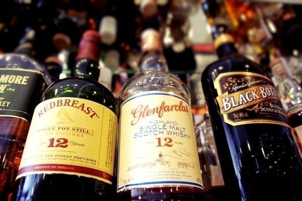 Whisky und Whiskey - die Unterschiede zwischen Single Malts und amerikanischen Bourbons