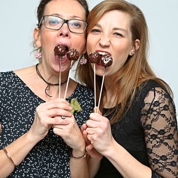 Die Backladies in Wien Astrid Draxler und Tina Ganser – Kunterbunte Backkurse - Miomente Entdeckermagazin