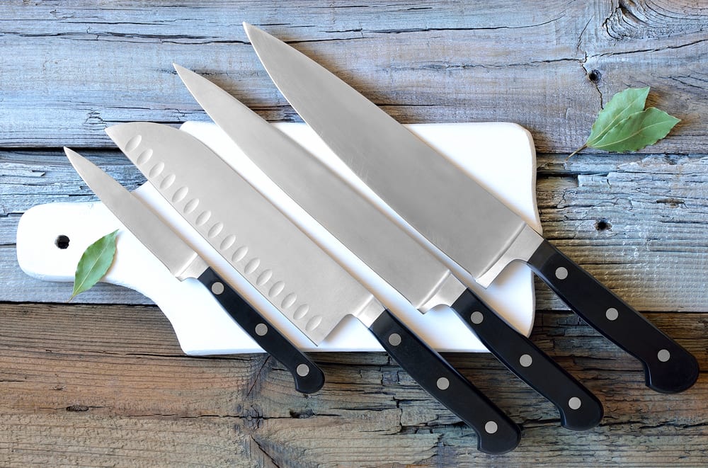 Die Wahl des Messers ist beim Kochen entscheidend.