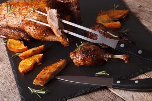 Traditionelles Weihnachts-Menü mit Gans, Rotkohl und Klößen - Entdeckermagazin Miomente