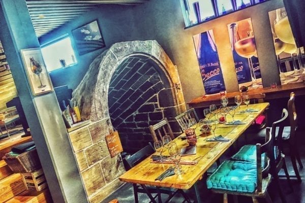 Weinkorb Vinothek Barbara Singer – Die Location