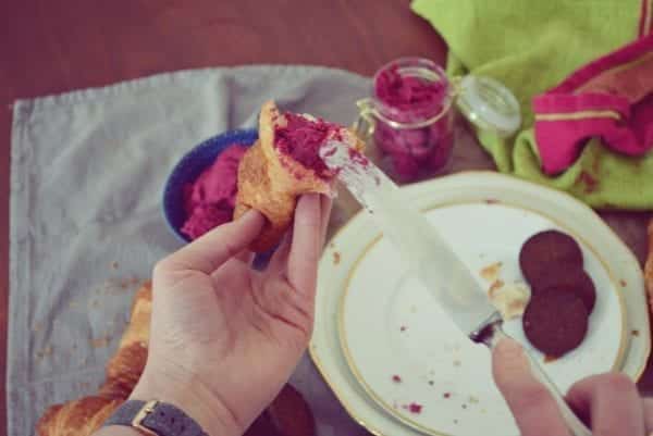 Rezept Hibiskusbutter aus dem Kochbuch "Aromen Feuerwerk" von Katharina Küllmer