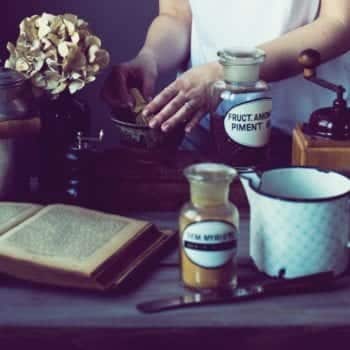 Kochbuch "Aromen Feuerwerk" von Katharina Küllmer - Gerichte mit Gewürzen, Kräutern und Früchten | Miomente Entdeckermagazin