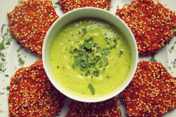 Rezept Quinoa-Gemüsetaler mit Zucchini-Kurkuma-Dip | Vegane Kochkurse in Stuttgart | Miomente Entdeckermagazin