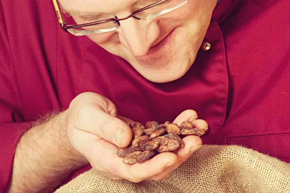 Backkurse bei Chocolatier Frank Simon - Rollfondant, Pralinen selber machen & Torten verzieren | Miomente Entdeckermagazin