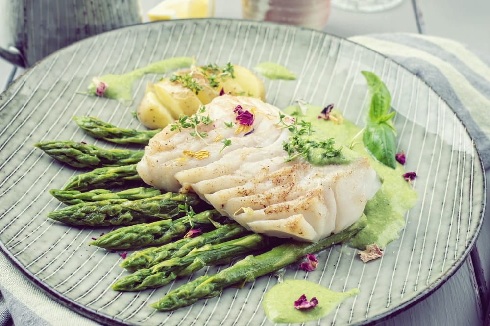 Buchrezension - niklas Ekstedt - Lagerfeuerkochbuch - Entdeckermagazin - Miomente