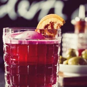 Location Sophia's Bar im "The Charles Hotel" in München - Spritzige und Fruchtige Cocktailkurse | Miomente Entdeckermagazin