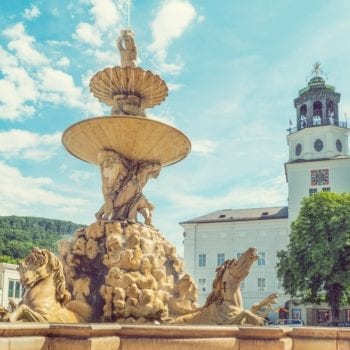 Residenzplatz mit Brunnen – Kulinarischer Reiseführer Salzburg | Miomente Entdeckermagazin