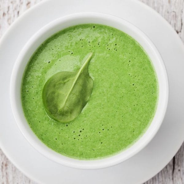 Veganes Weihnachts-Menü: Frische Spinat-Avocado-Suppe Entdeckermagazin Miomente