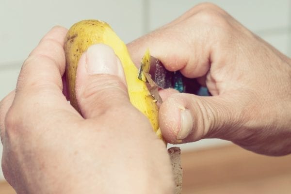 Wie mache ich Bratkartoffeln: Bratkartoffel-Rezept mit Speck und Zwiebeln im Entdeckermagazin von Miomente