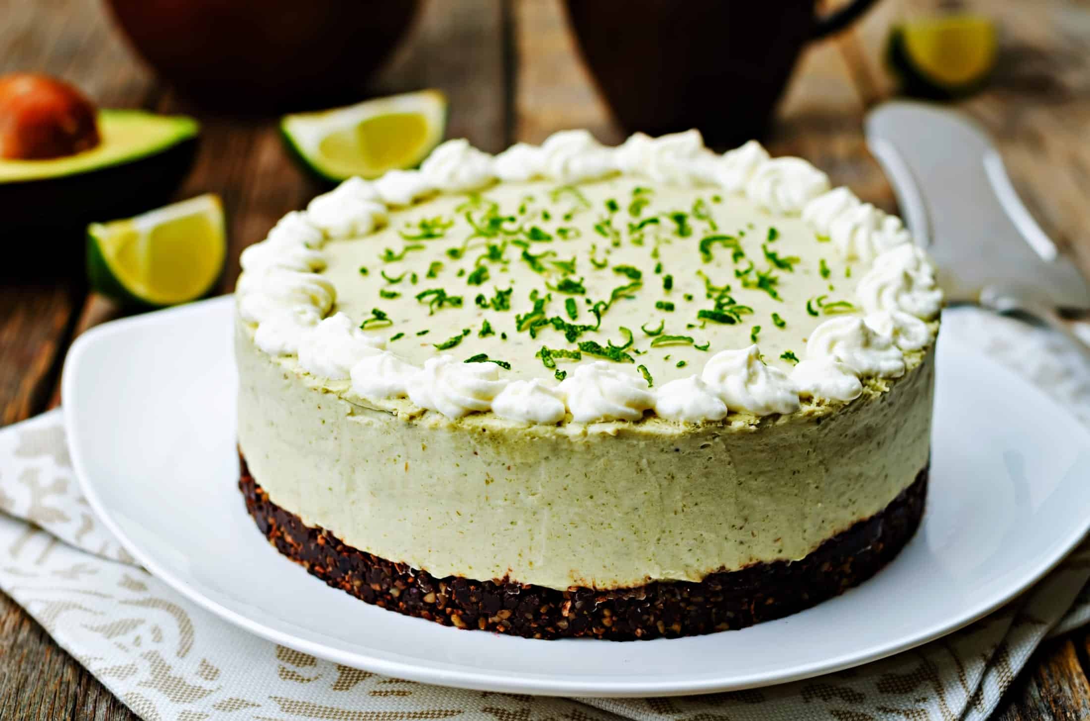 Clean Eating & PaleoRezept Veganer AvocadoLimettenCheesecake