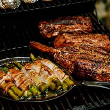 Feurige Grillkurse bei "Park Café" in München – die perfekten Steaks, die saftigsten Burger | Miomente Entdeckermagazin