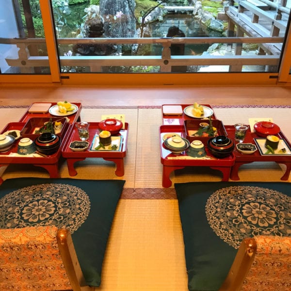 Kaiseki-Menü in einem Ryotei