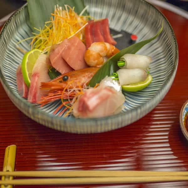 Sashimi-Gang beim Kaiseki-Menü