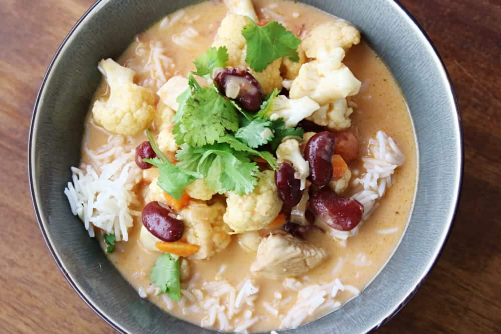 Rezept Curry-Bowl mit Smuus | Entdeckermagazin Miomente