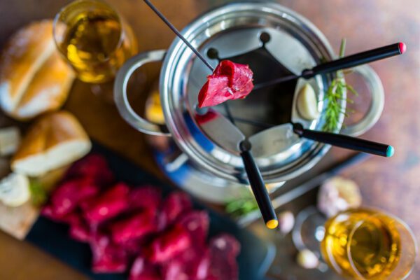Fondue mit Rindfleisch
