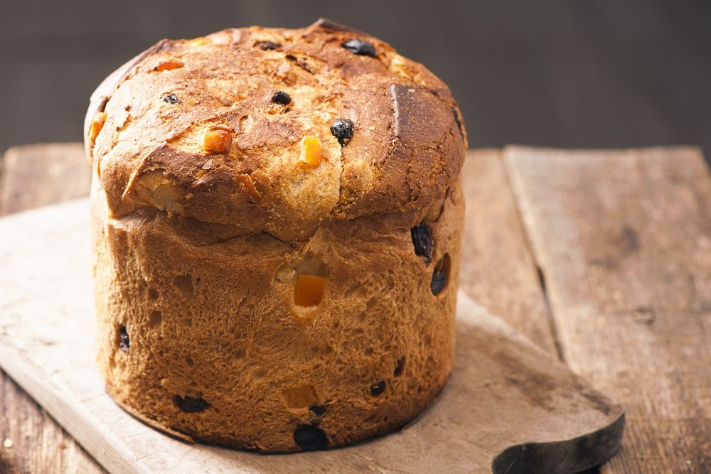 Ganzer Panettone