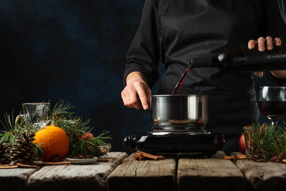 Mit Rotwein ablöschen