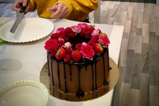 Backkurs Köln – Dripcake mit Rosen