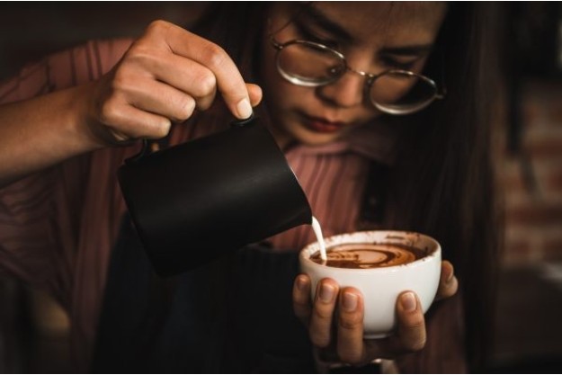 Barista Online Kurs Latte Art Milchschaumkünstler