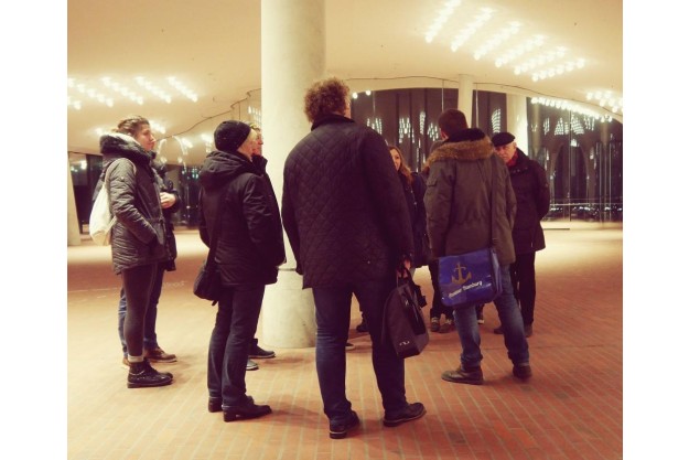Kulinarische Stadtführung Hamburg – Elbphilharmonie bei Nacht