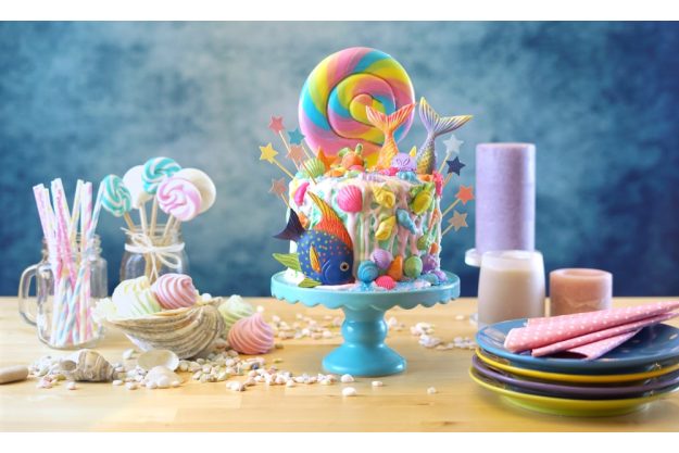 Tortenkurs Frankfurt – bunter Geburtstagstisch