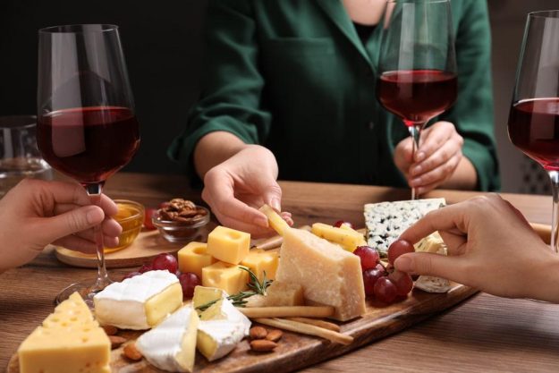 Wein- und Käse-Tasting Berlin – Genuss von Käse und Wein