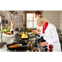 Firmenfeier Stuttgart mit schwäbischem Kochkurs - Kochen mit dem Profi