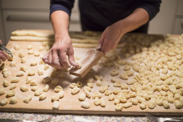 Pasta-Kochkurs Augsburg – Gnocchi formen