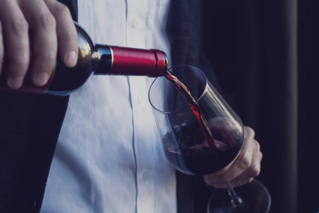 Rotweinseminar Augsburg – Rotwein einschenken