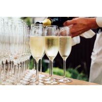 Weinprobe Augsburg – Prosecco einschenken