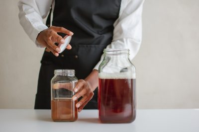 Fermentierte Getränke Kurs Berlin Kombucha, Kefir & Co.: Fermentierte Getränke