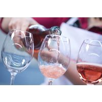 Weinprobe-Frankfurt Rose probieren