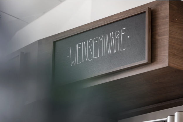 Weinseminar Stuttgart – Weinfarbe prüfen