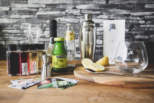 Online Firmenfeier Cocktailkurs mit Box