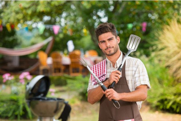 Grillkurs Heidelberg – Mann am heißen Grill 