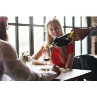 Kulinarisches Locationhopping Bremen – Wein trinken im Lokal