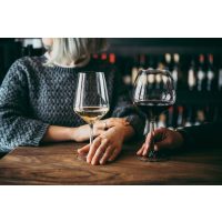 Weinprobe Siebeldingen Frau