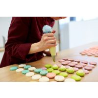 Macarons-Backkurs Augsburg – Creme auftragen