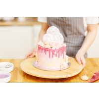 Torten-Kurs Essen –  rosa Drip Cake