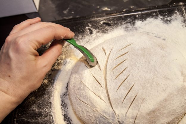 Online Backkurs – Brot einritzen