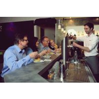 Cocktailkurs Paderborn - Bartender und Kursteilnehmer