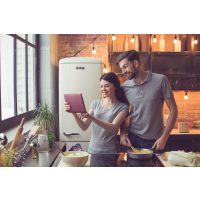 Online Kochkurs – Paar kocht zuhause zusammen