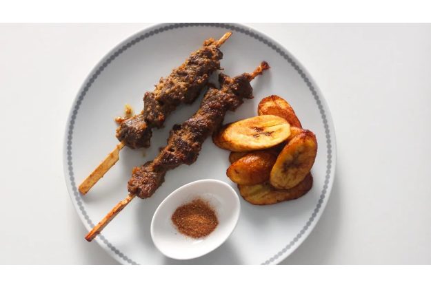 Kongolesischer Kochkurs: Fufu & Huhn in Erdnusssauce