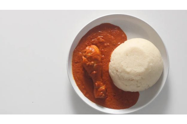 Kongolesischer Kochkurs: Fufu & Huhn in Erdnusssauce