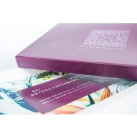 Krimidinner-Gutschein – Geschenkbox veredelt mit einer schimmernden Heißprägefolie