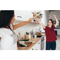 Junggesellenabschied mit Kochkurs  – Frauen mit Kochlöffel