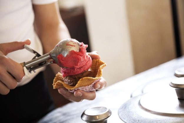 Eiscreme-Kurs Berlin – Fruchtsorbet im Waffelbecher