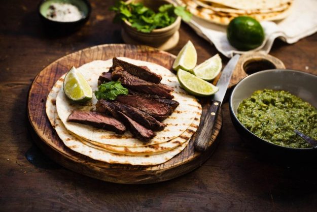 Grillkurs Berlin: Steakstreifen auf Fajita
