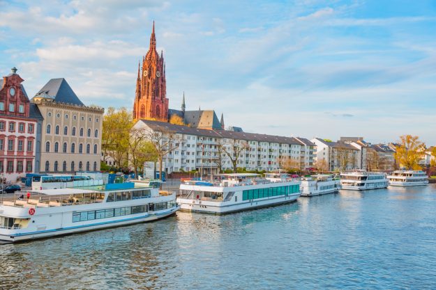 Kulinarische Stadtführung Frankfurt – Schiffe auf dem Main